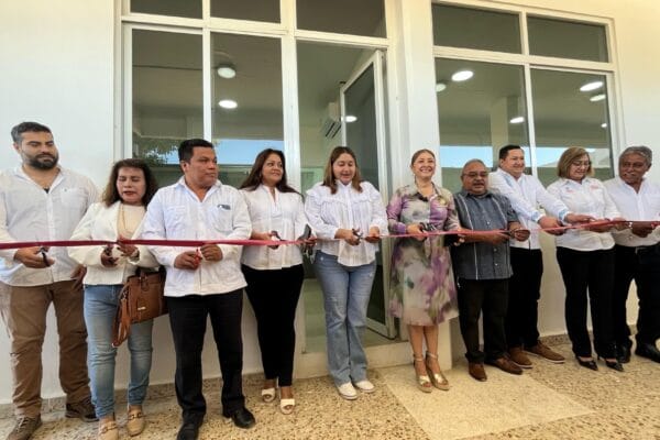 Mejoran la atención ciudadana con nuevas oficinas del Registro Civil y Catastro en Álamo Temapache