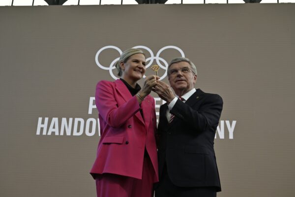Kirsty Coventry inicia su mandato al frente del COI | Video