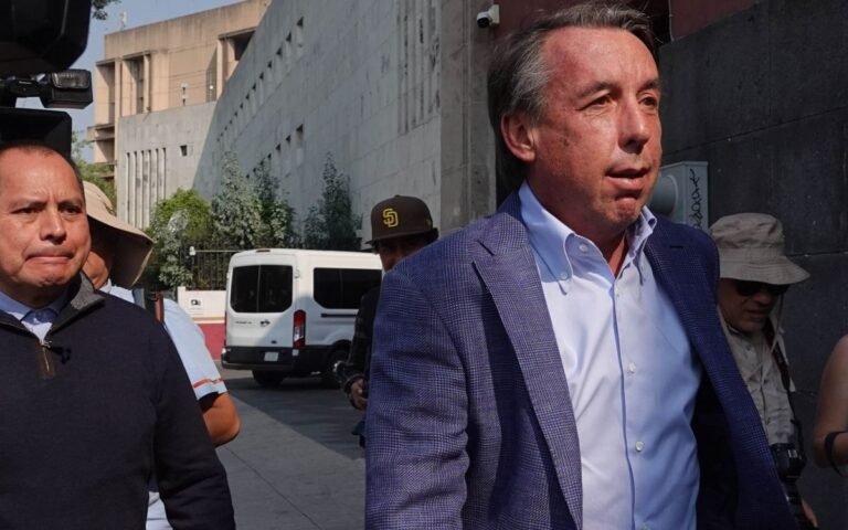 Azcarraga-Jean-Televisa-Acciones.jpg