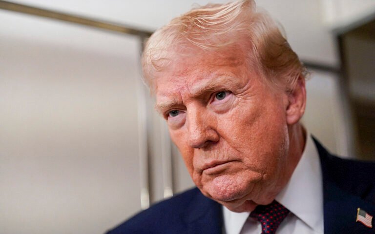 donald-trump-air-force-one-1-12012026.jpg