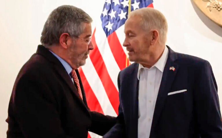 juan-ramon-fuente-embajador-ron-johson-18012026.jpg