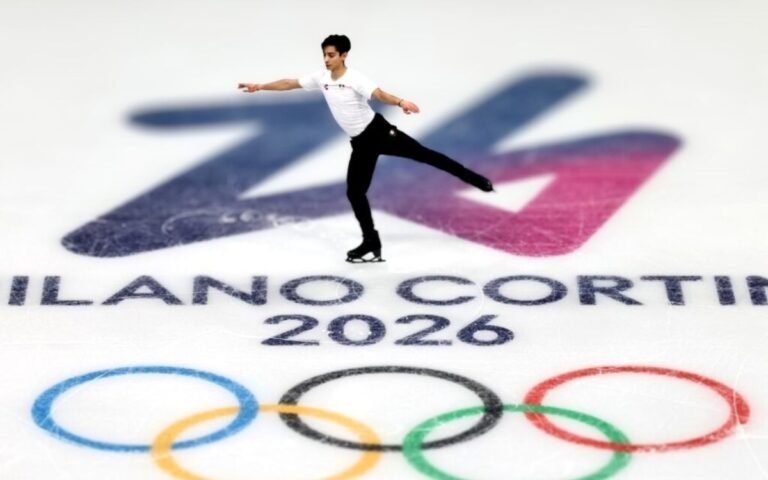 Donovan-Carrillo-olimpicos.060226.jpg