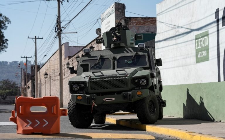 Envian-2-mil-soldados-Jalisco-tras-operacion-contra-Mencho-23022026.jpg