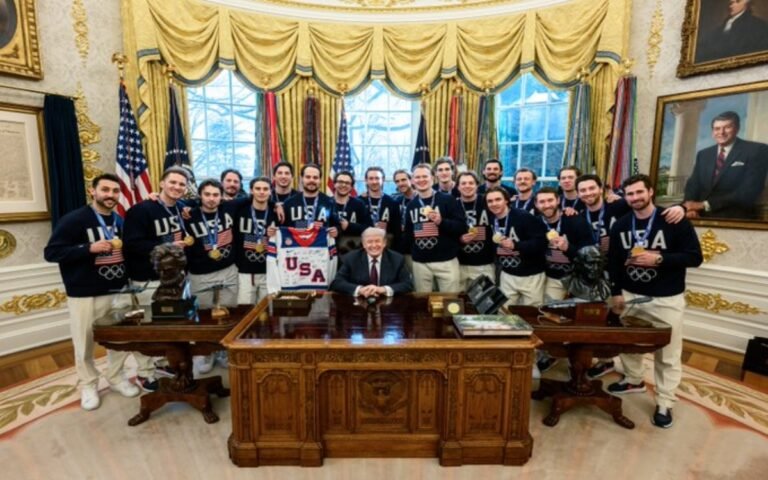 hockey-trump-24022026.jpg