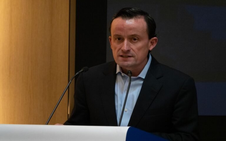 mikel-arriola-25022026.jpg