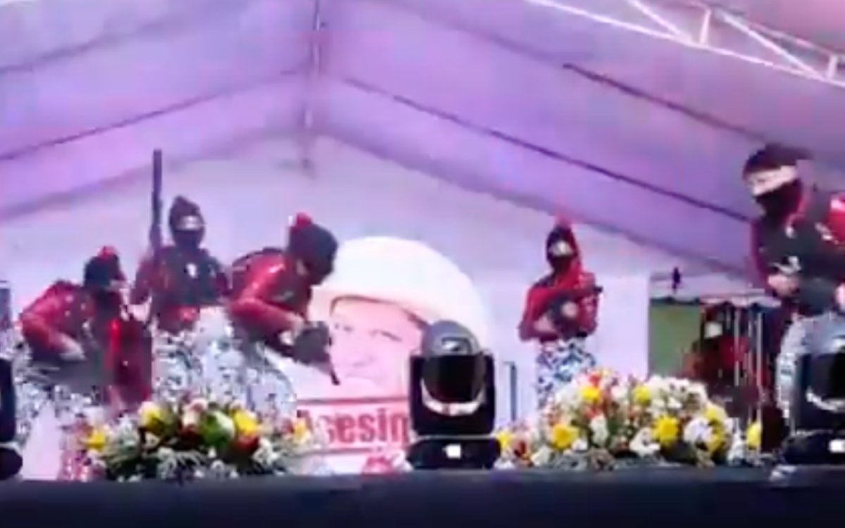 estudiantes-cobaem-armas-falsas-sicarios-apologia-delito-alcaldes-asesinados-michoacan-26032026.jpg