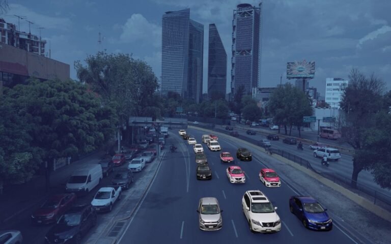 hoy-no-circula-viernes-vehiculo-placa-holograma-terminacion-edomex-cdmx-megalopolis-transito-trafico.jpeg