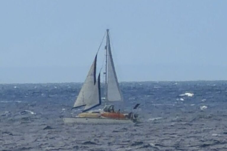 marina-rescata-barcos-ayuda-humanitaria-cuba-280326-1.jpg