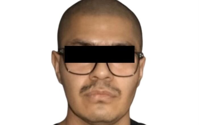 Cae enfermero que presuntamente dejó en coma a su pareja tras apuñalarla; se escondía en anexo del Edomex