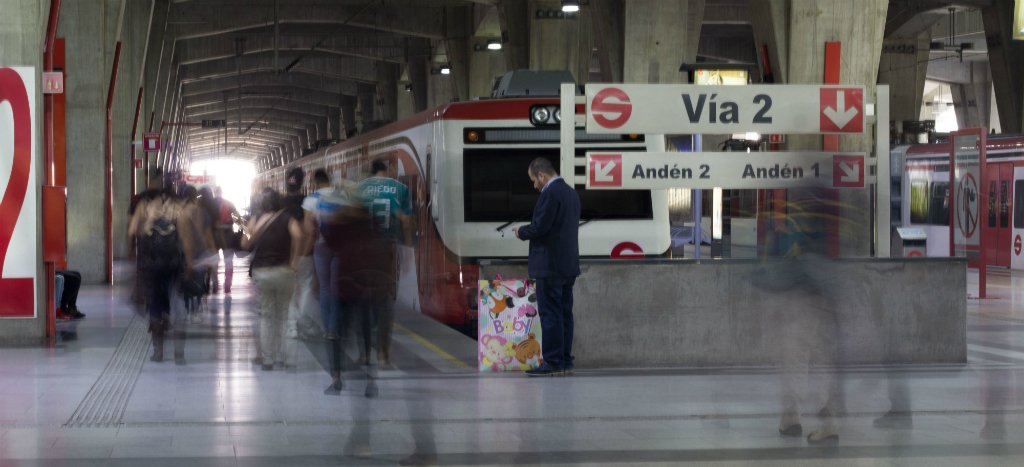 Gobierno gasta casi 6 mil millones de pesos para estatizar el Tren Suburbano