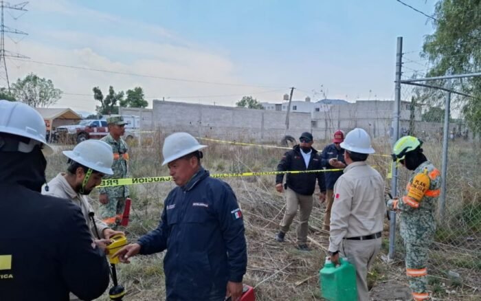 Se derrumba túnel de huachicol en el Edomex y rescatan a cuatro personas