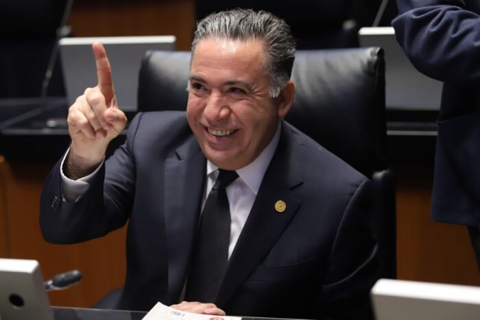 Inzunza rechaza pedir licencia en el Senado por acusaciones de EE. UU.