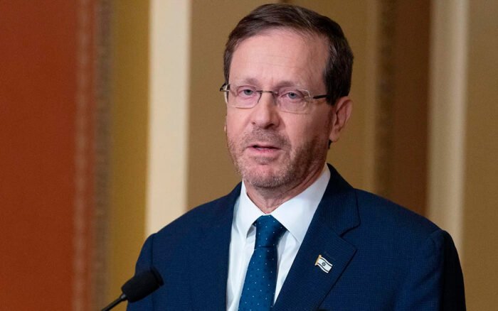 La sociedad israelí atraviesa un “proceso de brutalización”, recrimina el presidente Isaac Herzog