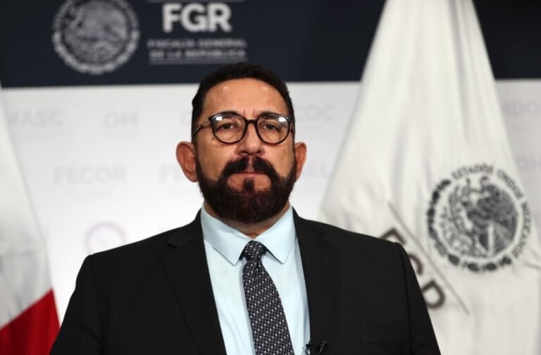 Militares comparecen ante FGR por narcolaboratorio hallado en Chihuahua;’brindaron seguridad después del operativo’, señala Ulises Lara