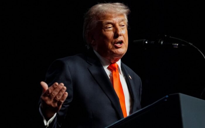 Trump imita la voz de Sheinbaum y reafirma su postura sobre el Golfo de México