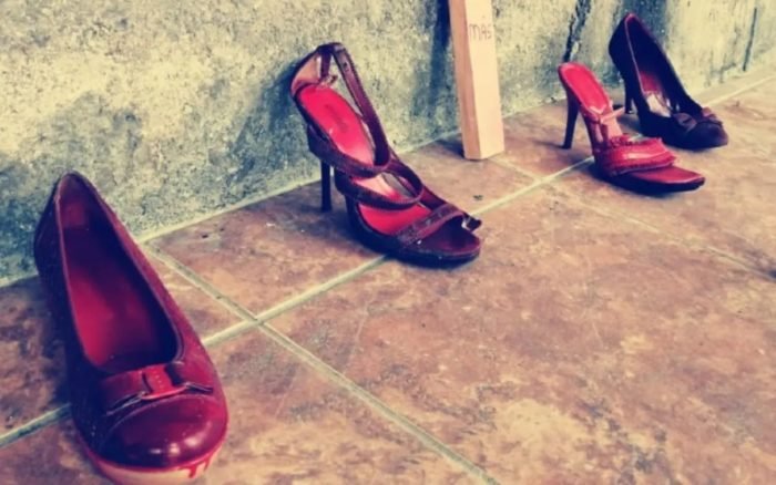 Vinculan a presunta explotadora sexual en casa de citas de la Roma Norte