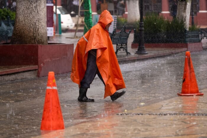 CDMX | SGIRPC activa doble alerta por fuertes lluvias