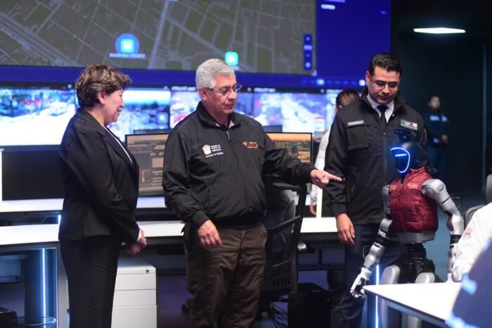 Edomex | Perro robot y humanoide, son los ‘nuevos policías’ en C5