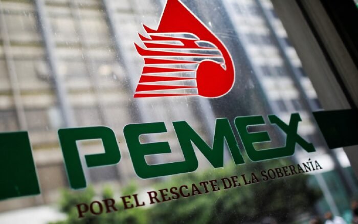Pemex reporta control de fuga de combustóleo en Salina Cruz, Oaxaca