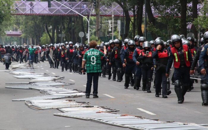 Protestas ante el Mundial, fueron un reflejo de la crisis mexicana: periodistas