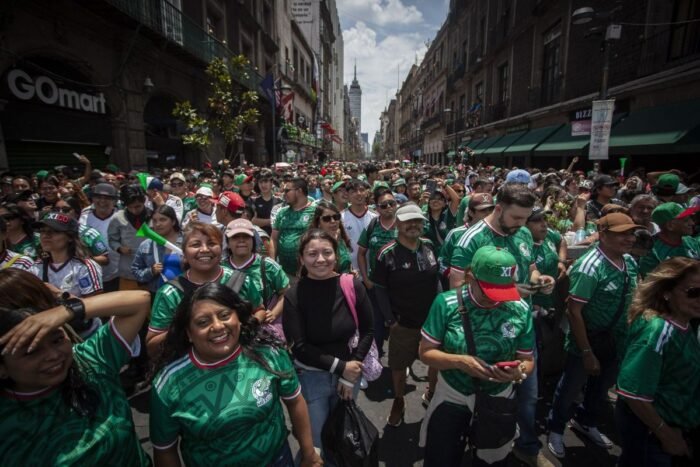 ¿Quién pagó los 135 millones de pesos para transmitir partidos en las fiestas futboleras? Brugada explica