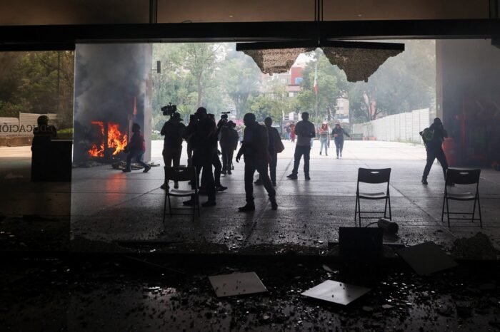 Video | Así quedaron las oficinas de la SEP tras destrozos de la CNTE