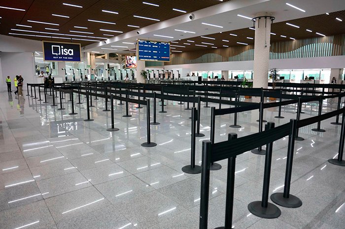 AICM aclara que Fast Track no sustituye la revisión gratuita