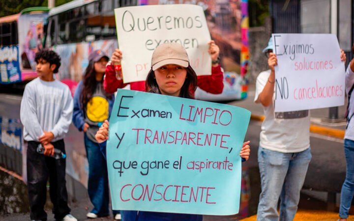 Aristegui en Vivo: Exigen examen presencial en la UNAM; derrame en Sonora causa ‘emergencia ambiental’; Caso Ruffo: FGR niega persecución política (28/07/2026)