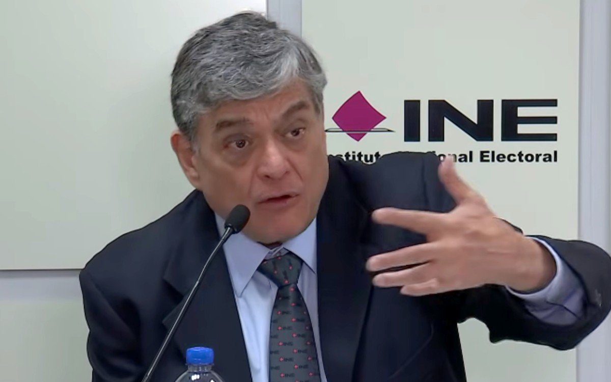 Consejero del INE propone doble boleta para diputados en 2027