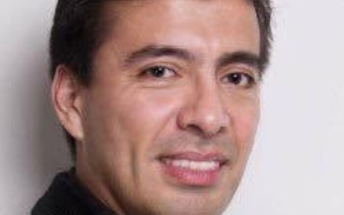 Fiscalía CDMX ofrece 500 mil pesos para localizar a exdirector de Amazon acusado de feminicidio