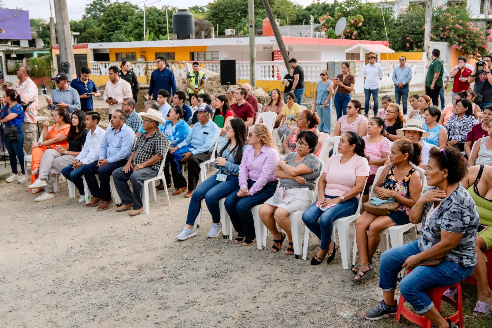 Gobierno de Tuxpan inicia pavimentación de calles en Santiago de la Peña – Foto 3
