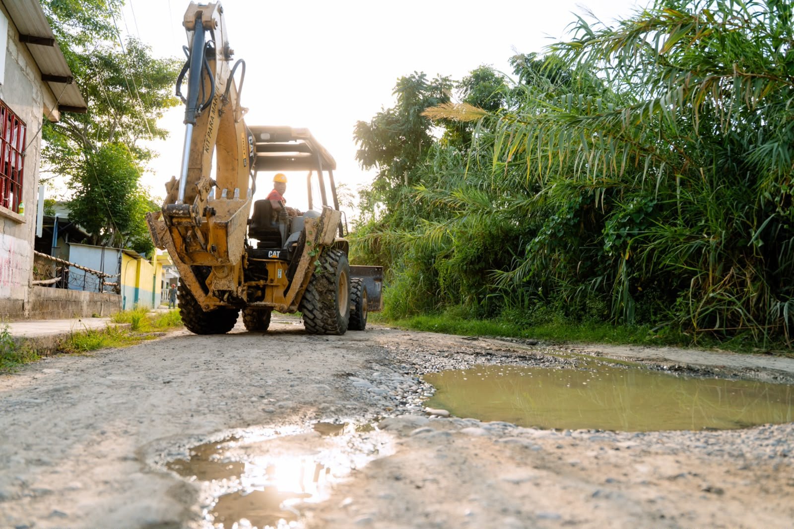 Inicia nueva obra de pavimentación en Alto Lucero – Foto 7