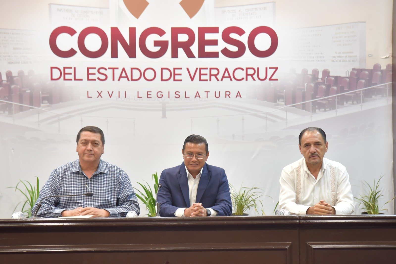 Realiza Comisión Instructora del Congreso de Veracruz audiencias de pruebas contra alcaldes de Úrsulo Galván e Ixhuatlán