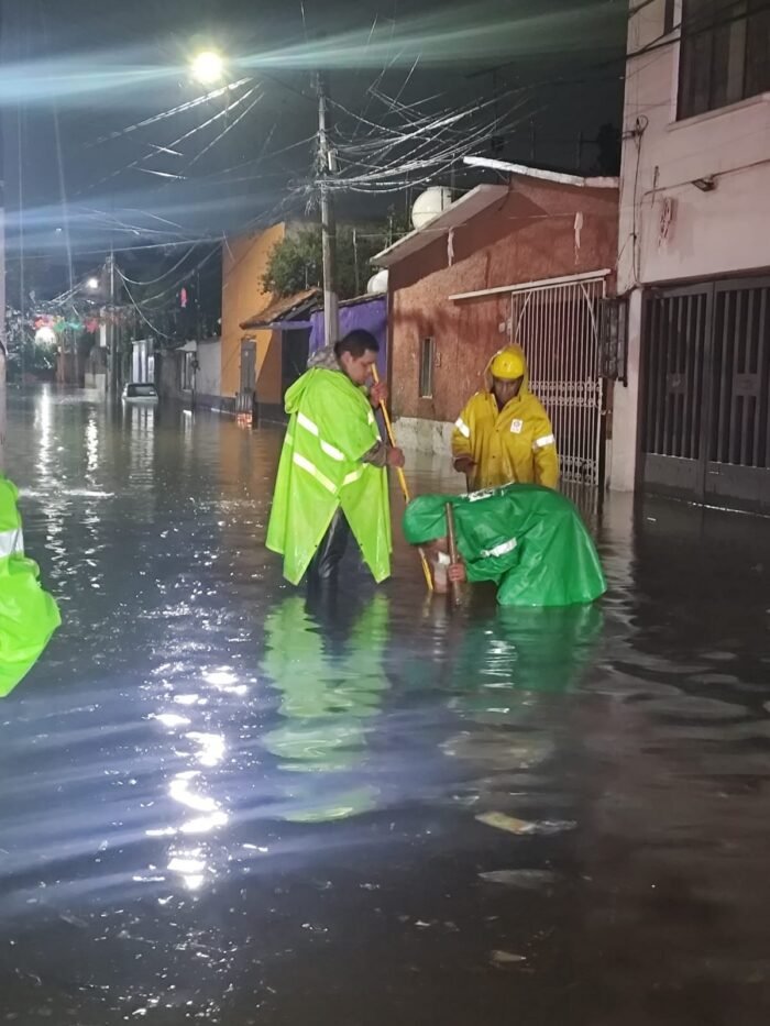 Lluvias dejan encharcamientos, inundaciones y diversas afectaciones en CDMX