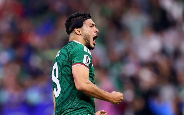 México devora a Ecuador y pasa invicto a octavos de final
