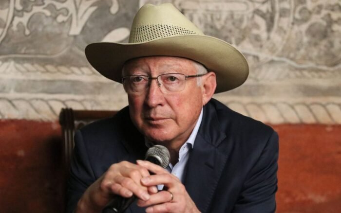 Salazar a Sheinbaum: ‘No era nuestro avión, no era nuestro piloto y no era nuestra operación’