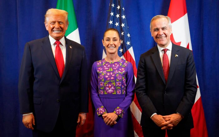 Sheinbaum llega a Nueva York para asistir a la final del Mundial 2026; la reciben con mariachis