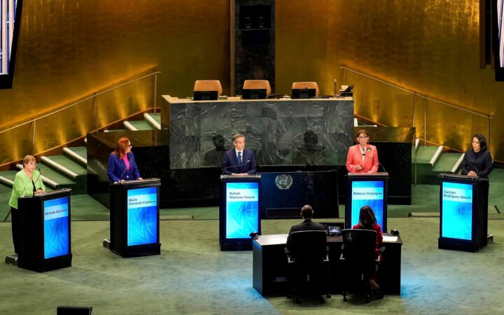 Aristegui en Vivo: Aristegui modera diálogo entre aspirantes a la ONU; prisión a ‘El R1’; cae líder del Cártel de los Reyes (03/08/2026)