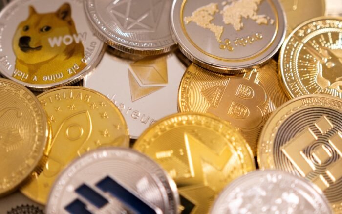 Aseguran supuesta granja de minería de criptomonedas durante cateo en Camargo