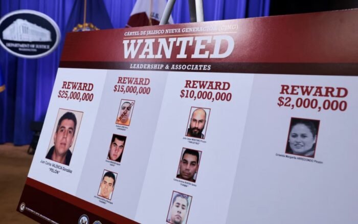 Funcionarios mexicanos de ‘alto nivel’ trabajan directamente con cárteles: director de la DEA