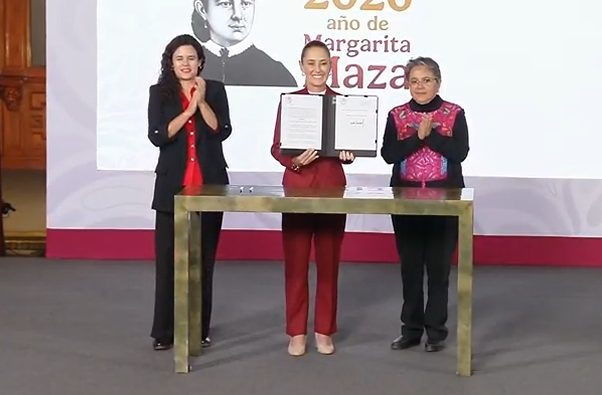 Sheinbaum emite decreto para blindar la transparencia en México