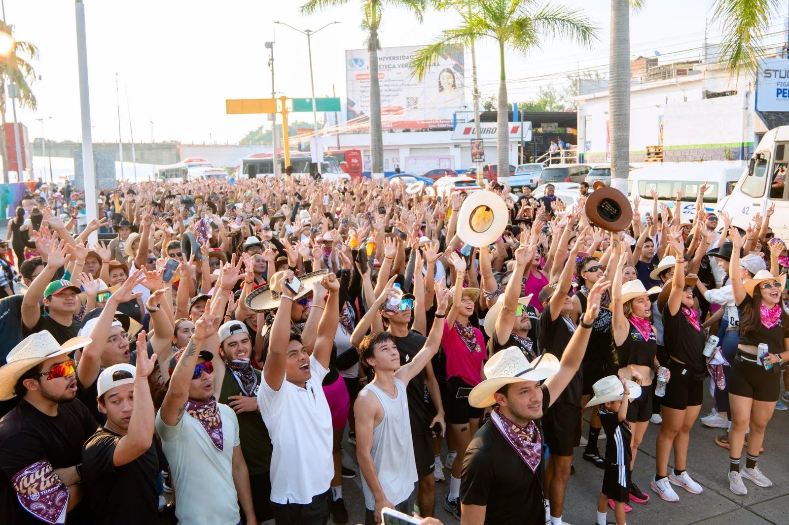 Más de 2 mil personas hacen historia en la primera edición del Vaque Run Tuxpan 2026