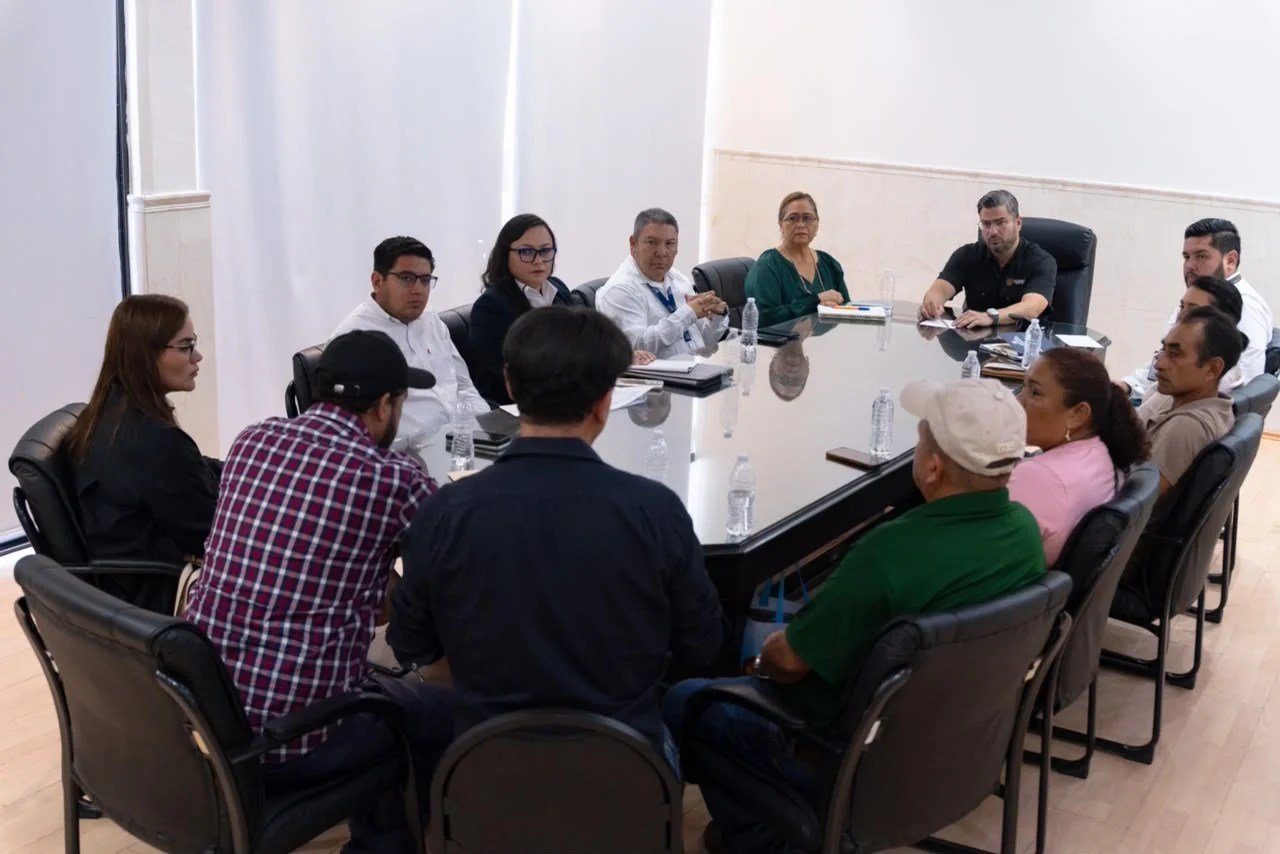 Daniel Cortina anuncia acciones para atender problemas históricos de energía eléctrica en la zona de playa