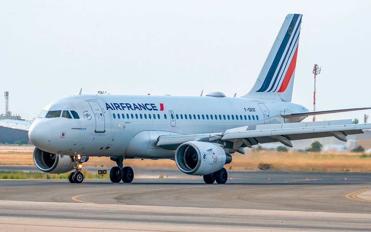 AICM dará facilidades a Air France tras reclamos de pasajeros por vuelos afectados por lluvias