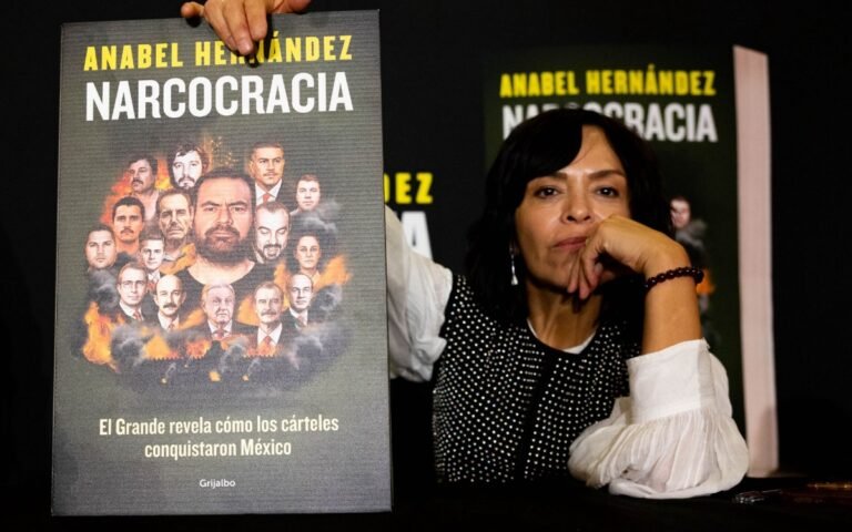 Anabel Hernández presenta ‘Narcocracia’: ‘México no se va a quedar callado ni de rodillas’