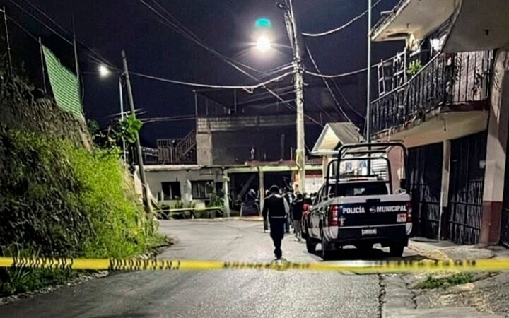 Aristegui en Vivo: Asesinato de dos estudiantes sacude nuevamente Morelos; ‘Polo’ deja víctimas en Jalisco; Sheinbaum cierra informes en Zócalo (28/09/2026)