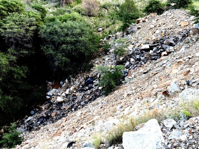 Derrama pipa 12 mil litros de ácido sulfúrico en Sonora