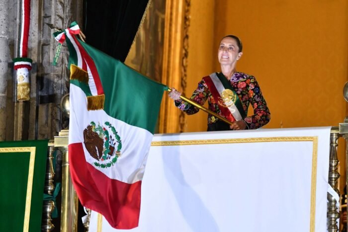 Diseñadora muxe Elvis Guerra se reúne con Sheinbaum y García Harfuch tras ataque a su casa