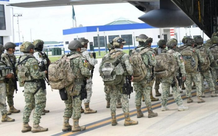 Harfuch anuncia despliegue masivo de militares en Mazatlán