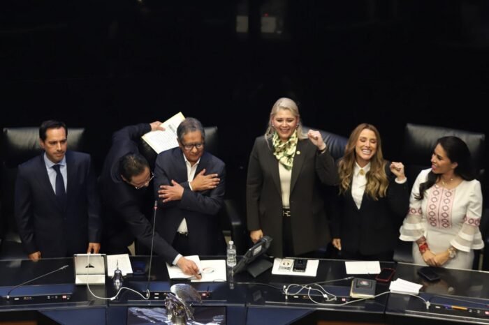 Higinio Martínez y Raúl Bolaños-Cacho asumen las presidencias del Senado y Diputados